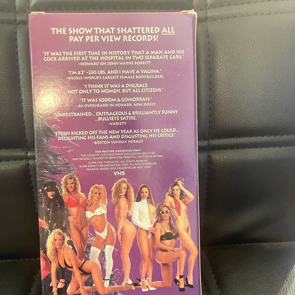 Howard Stern's New Year's Rotten Eve
1994 Comedy VHS Rare - Picture 2 of 3